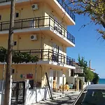 House פורוס