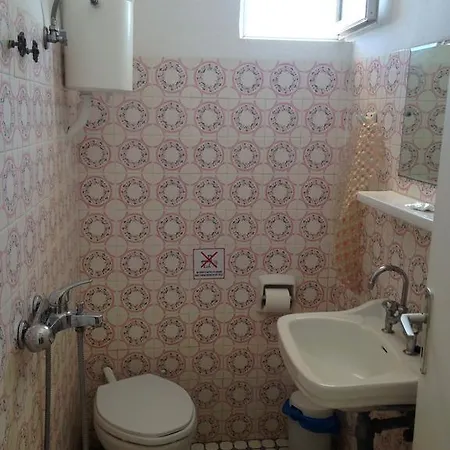 Poros House *