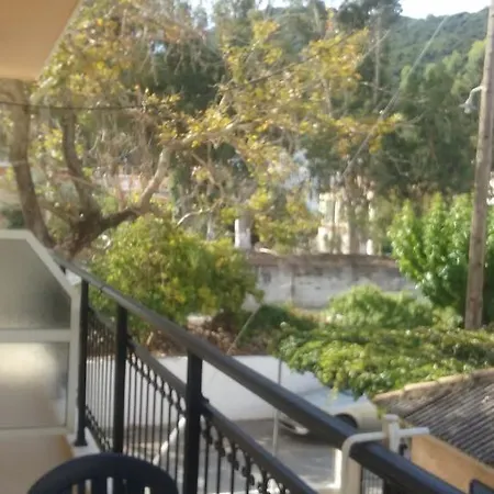 Poros House Guest house *