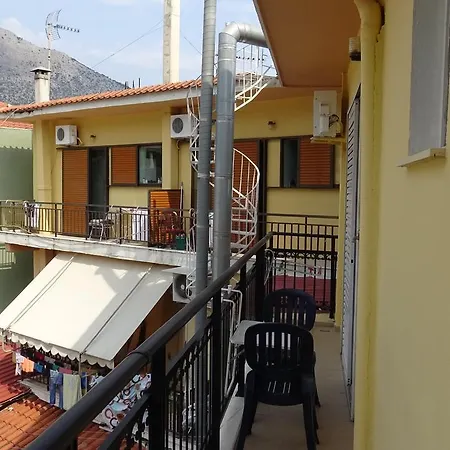 بيت ضيافة House بوروس