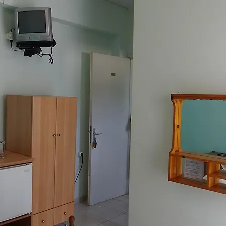 Poros House Guest house *
