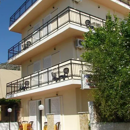 Poros House Guest house