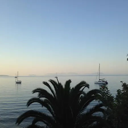 Poros House بوروس