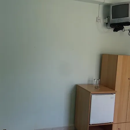 Poros House بوروس