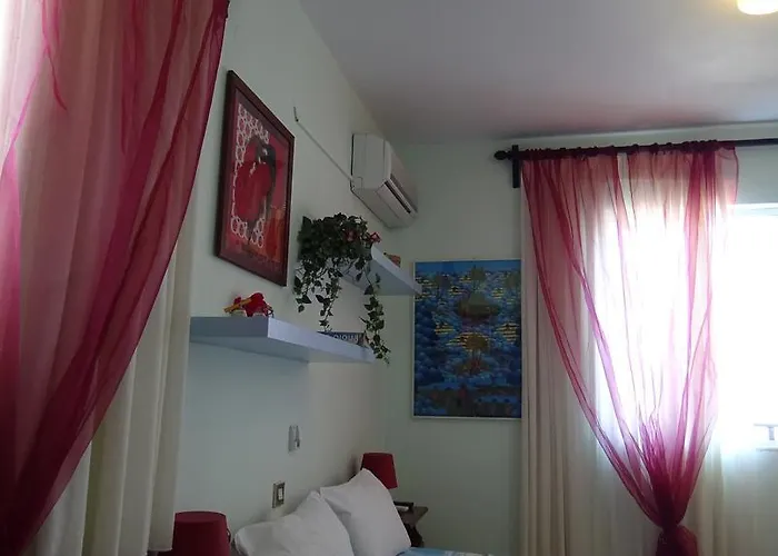 Guest house Poros House