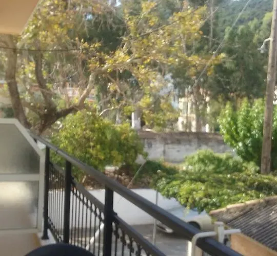 Poros House Guest house *